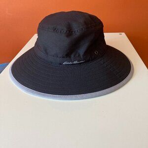Eddie Bauer bucket hat Unisex style Size S/M